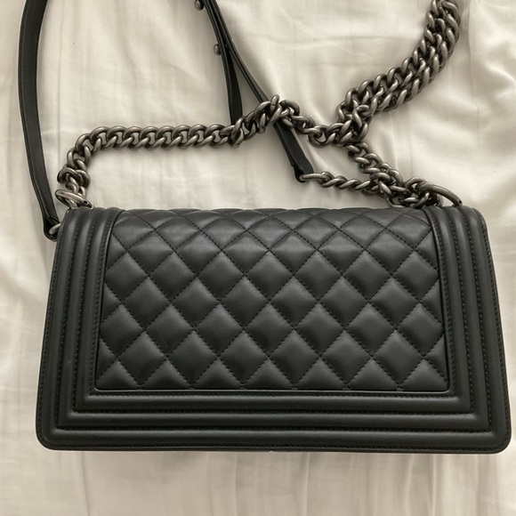 Chanel Medium Boy Bag black - Picture 12 of 13